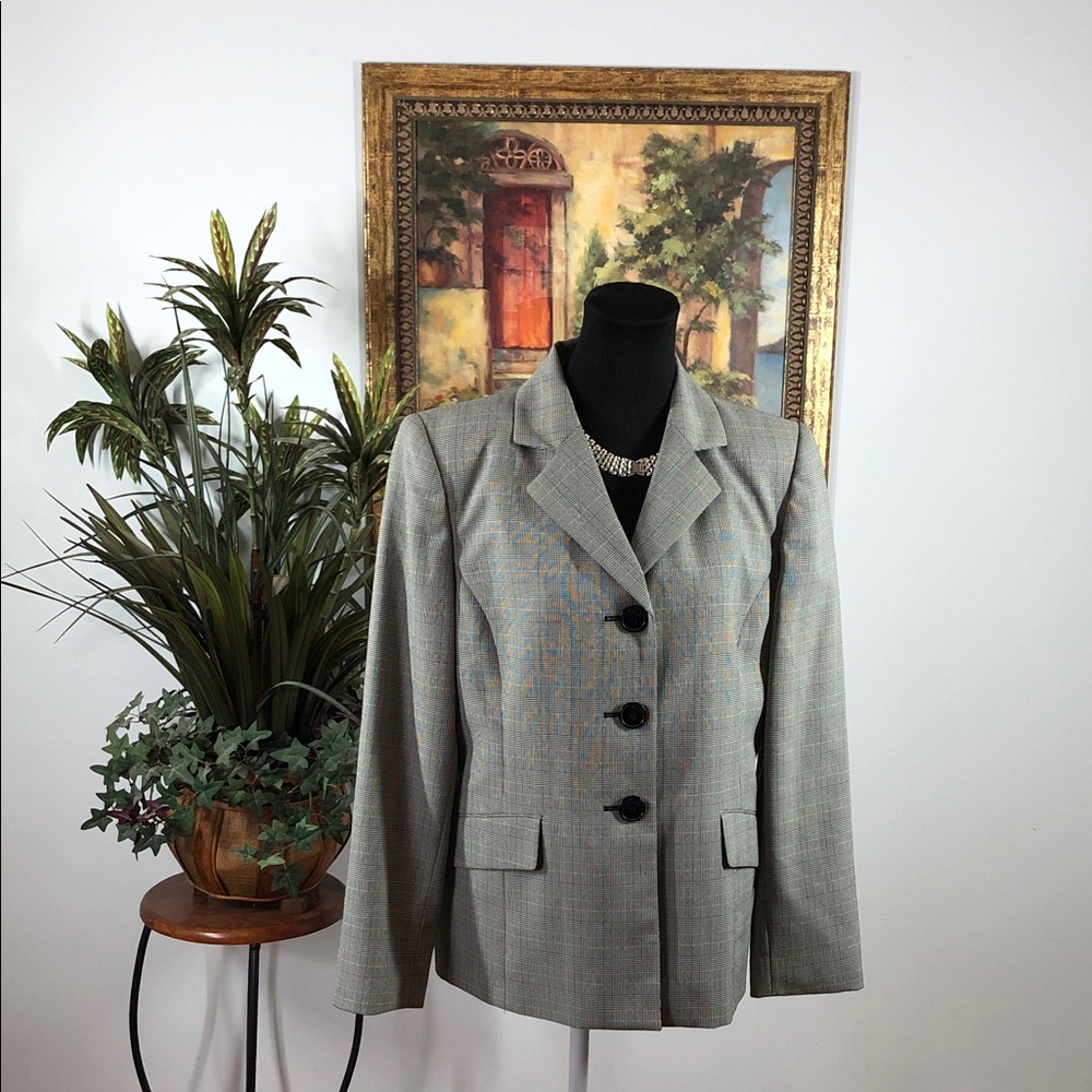 Jones Wear Suit Women Size 14 Gray Lapel Notch Collar 3 Buttons Faux pockets